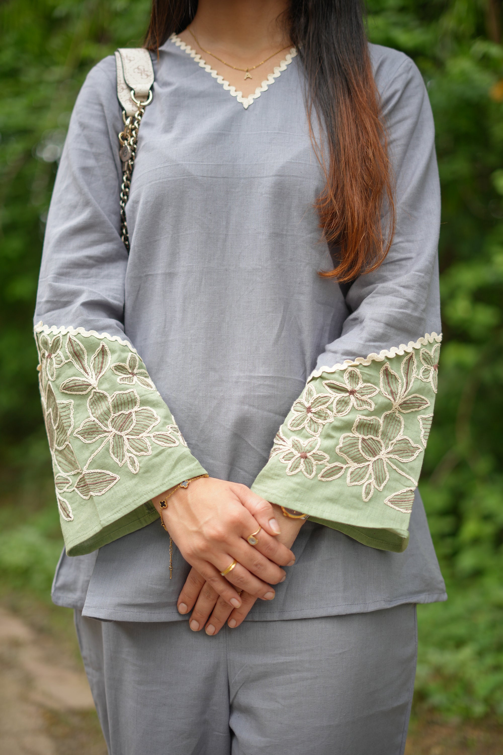 Flora cuff