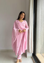 Gulabi nazakat