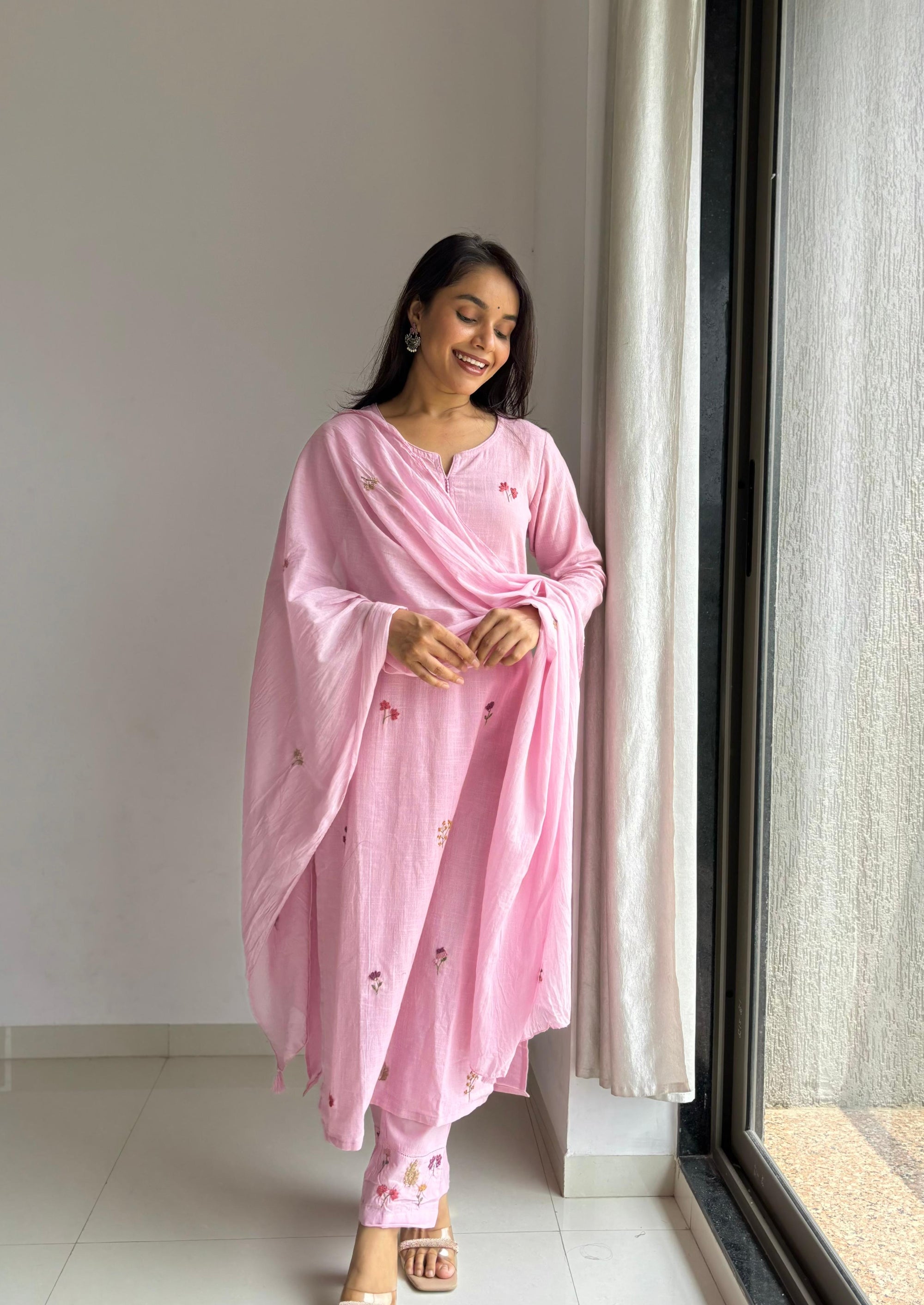 Gulabi nazakat